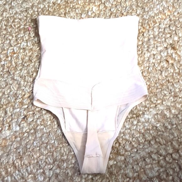 SLIMSHAPER By Miracle Brands Hi-Waist Tummy Tuck Brief Thong SM - Picture 5 of 11